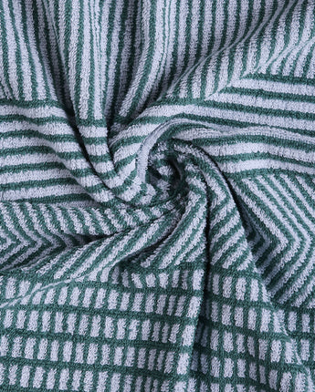 Geometrical Green Jacquard | Sistra Bath Towel